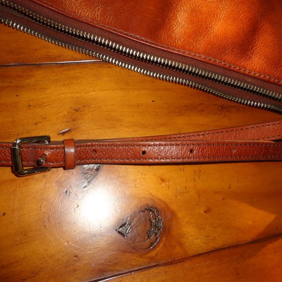 Fossil Leather Crossbody Bag Cognac Zip Closure Pockets Adj./Removable Strap - Picture 10 of 13